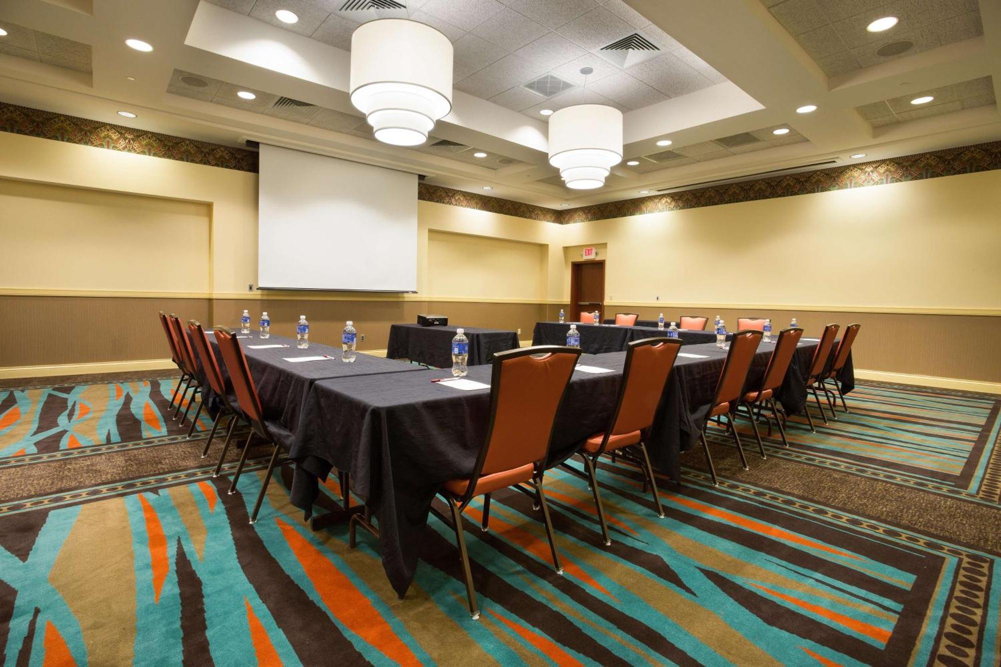 Drury Inn & Suites Columbus Grove City Exteriör bild
