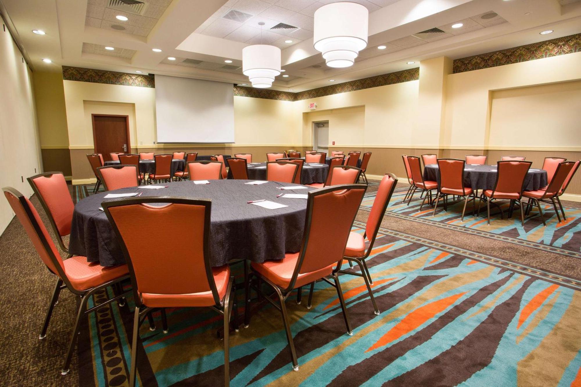 Drury Inn & Suites Columbus Grove City Exteriör bild